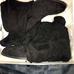 Over the knee black boots. Size 12 med.